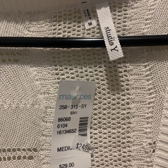 NWT Maurices white sweater size medium - Picture 2 of 4
